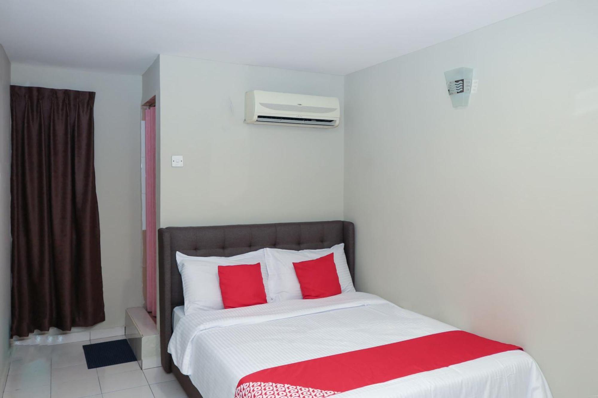 Oyo 90338 Prima Saujana Budget Hotel 까장 외부 사진